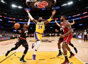 湖人狂胜小牛，豪取六连胜